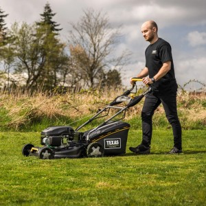 Texas Benzin-Rasenmäher XT 515TR E 51 cm 2,9 kW Radantrieb