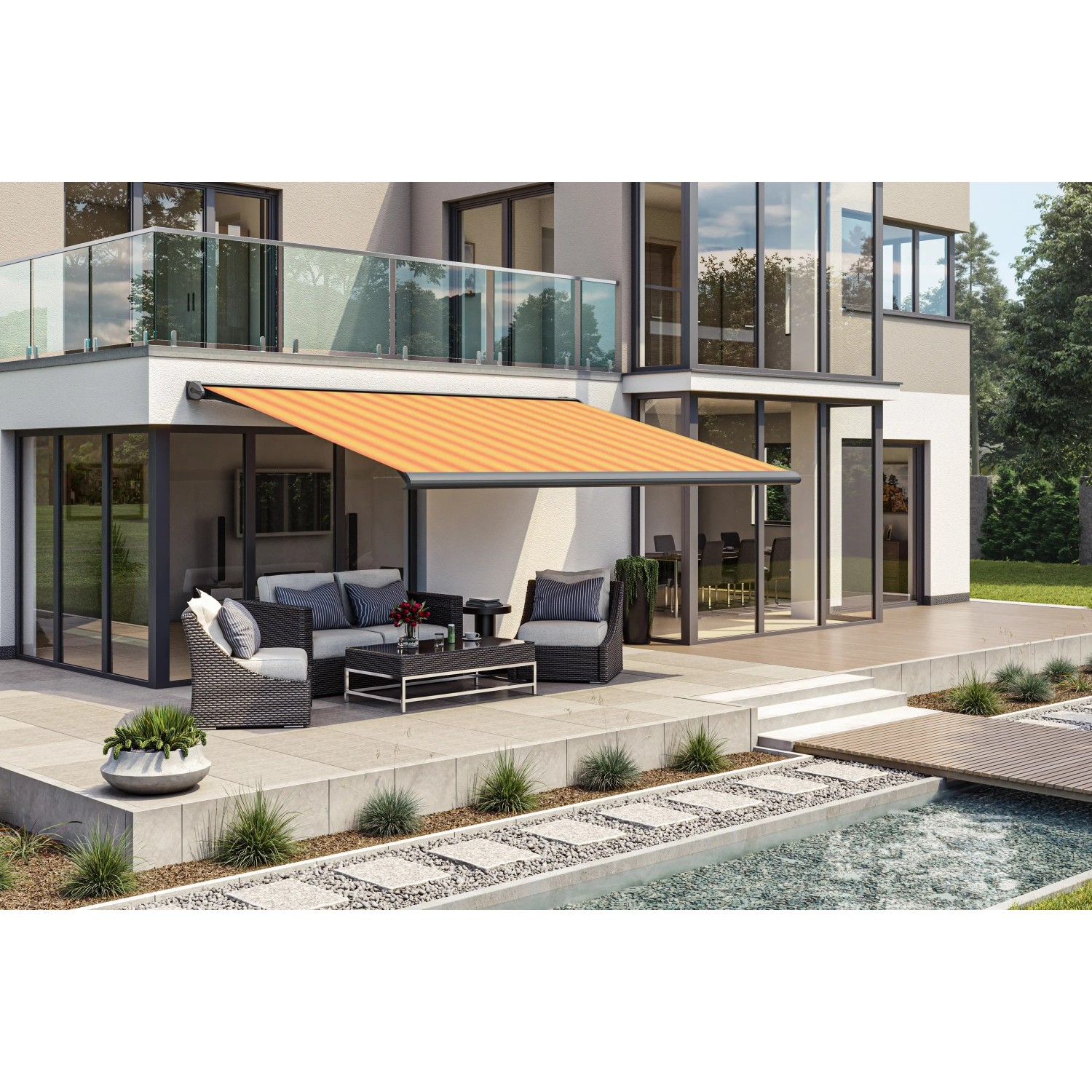 Anthrazit Kassettenmarkise Wismar mit gelb-orangem Stoff, ausgefahren über einer Terrasse.