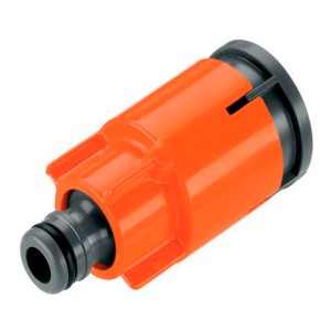 Gardena Wasserstecker mit Stoppventil für Micro-Drip-Systeme, orange und schwarz.