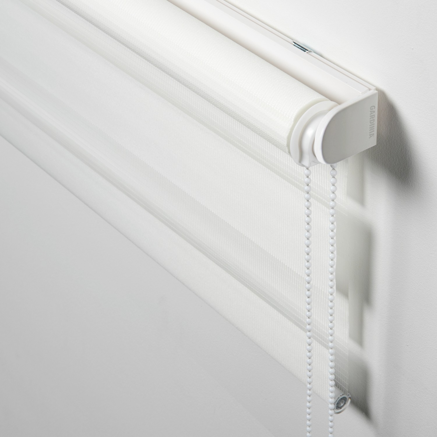 Gardinia Doppelrollo EasyFix, 90x150 cm, Weiß. Lichtdurchlässiges Rollo mit Kettenzug.