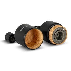 Petromax Handkaffeemühle aus Stahl, schwarz, mit offenem Bohnenbehälter und Mahlwerk.