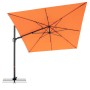 Quadratischer, orangefarbener Doppler Ampelschirm 280x280 cm mit Dreh- und Neigungsfunktion.