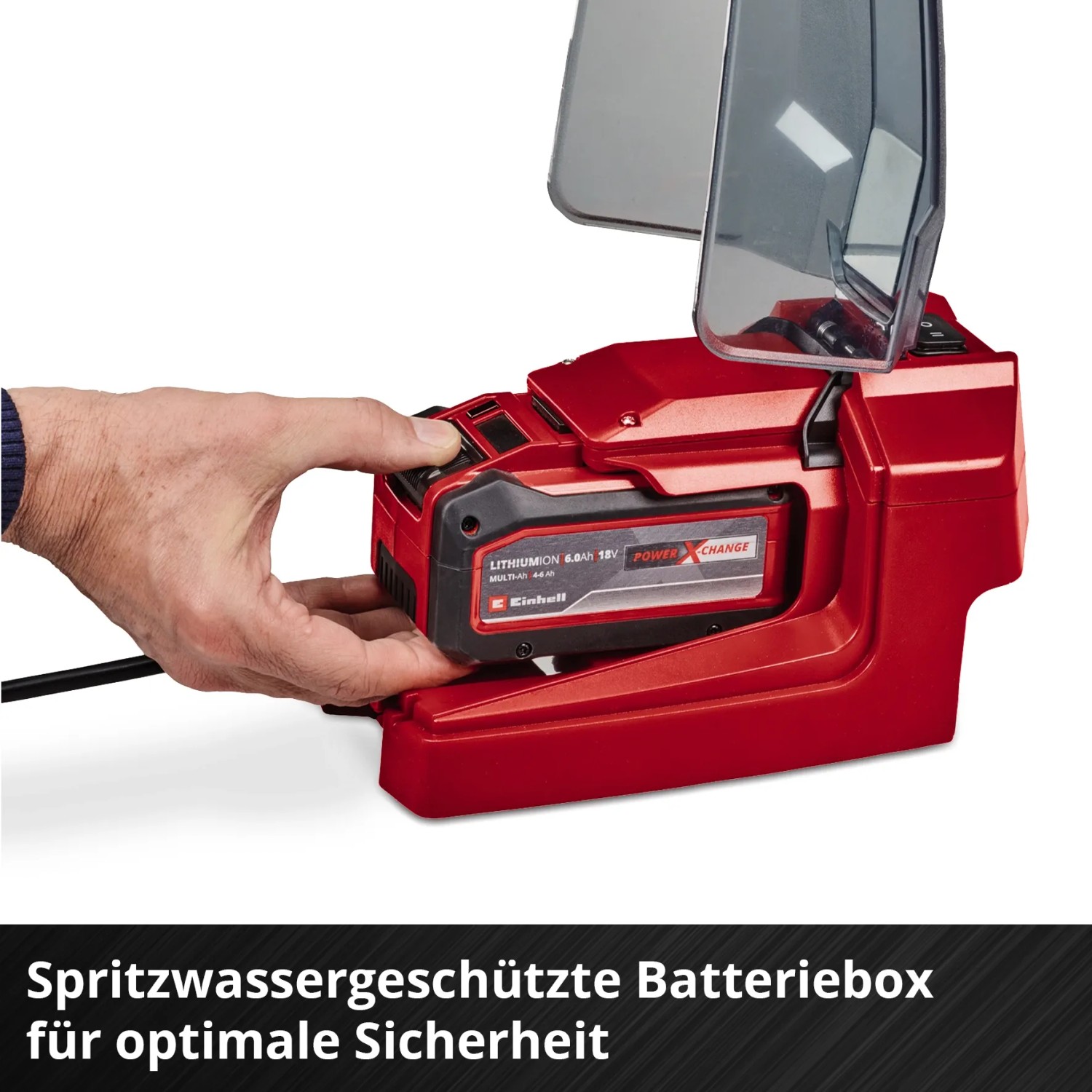 Einhell Akku-Wasserpumpe: Detailaufnahme der Power X-Change Batteriebox mit eingesetztem Akku.