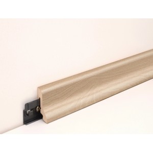 Sockelleiste Ahorn Dekor, MDF, 18,5x38,5x2400 mm, mit Clip-System für einfache Montage.