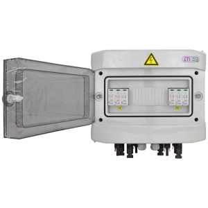 Weißer PV-Generatoranschlusskasten, offen, mit MC4-Steckverbindern und Überspannungsschutz für 2 Strings. Ideal für Photovoltaik.