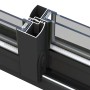 Detailaufnahme der Schiebetür mit Isolierverglasung der Palmako Sauna Sanna Slide Plus.