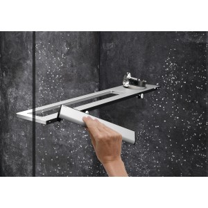 Hüppe Duschablage ZB Select+ mit Wischer in Silber Matt im Duschbereich.