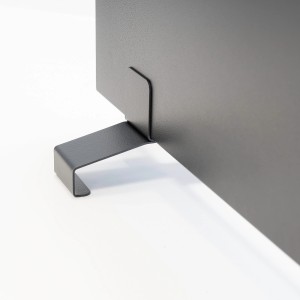 Vasner Standfüße für Konvi Hybrid-Infrarotheizung, Metall schwarz, Detailansicht.