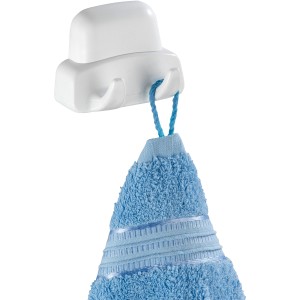 Wenko Wandhaken Duo Pure, weißer Doppelhaken mit blauem Handtuch. Handtuchhalter für Bad und Haushalt.