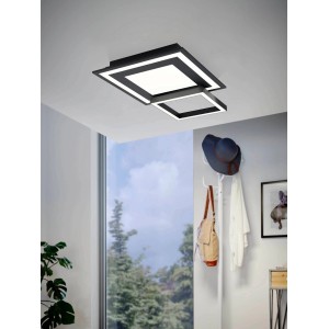 Eckige LED-Deckenleuchte Savatarila-Z von Eglo in Schwarz/Weiß, Teil der Eglo Connect Serie.