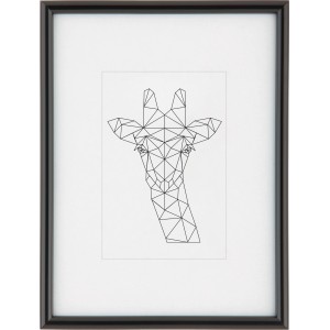 Schwarzer Kunststoff Bilderrahmen (18x24 cm) mit Passepartout und geometrischer Giraffe.
