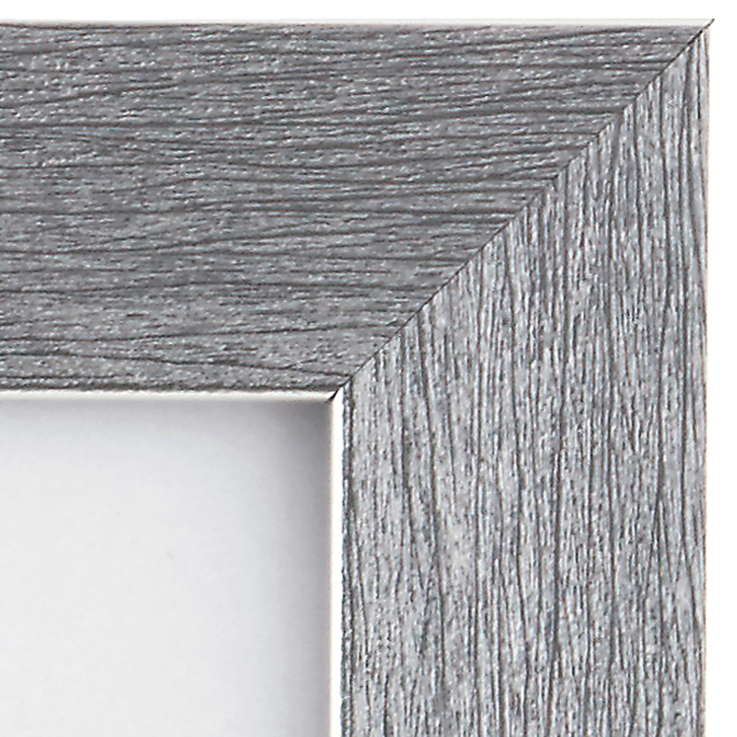 Detailansicht: Silberner Kunststoff Bilderrahmen (18x24 cm) im Metallic-Look.