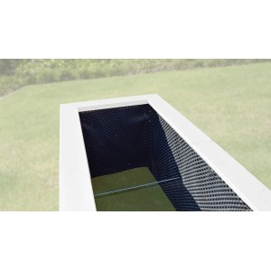 Innenansicht Weka Hochbeet Anthrazit mit Noppenfolie und Wühlmausschutzgitter.