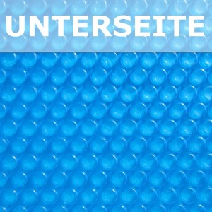 Detailaufnahme der Unterseite einer blauen Chemoform Pool Solarplane mit Luftpolster.