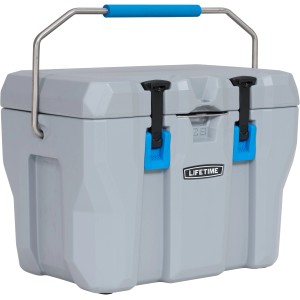 Graue Lifetime Kühlbox, 26,5 Liter, mit blauem Griff und schwarzen Verschlüssen. Ideal für Camping.
