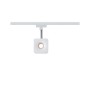 Weißer Paulmann URail LED Spot Cube (8W) an Schiene. Dimmbare Schienenleuchte für URail Schienensysteme.