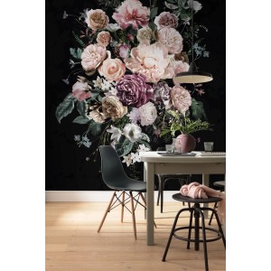 Komar Vlies Fototapete Charming, 200x250cm, florales Design auf schwarzem Hintergrund.
