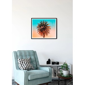 Komar Wandbild Palm Tree, 40x30 cm, mit tropischem Palmenmotiv vor blau-orangem Himmel.
