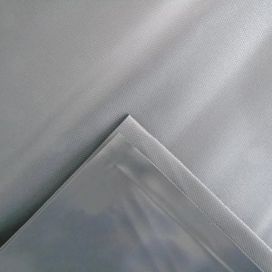 Detailaufnahme der grauen Ubbink AquaLiner Teichfolie aus PVC, 1 mm stark.