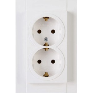 Kopp 2-fach Steckdose Athenis reinweiß für Schalterdose