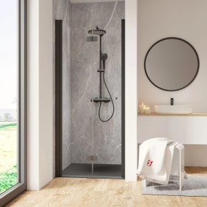 Schulte ExpressPlus Drehfalttür, Mattschwarz, 200x90 cm in Nische mit Duscharmatur im modernen Bad.