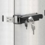 Detailaufnahme: Abschließbare Tür des Enders Terrassenheizstrahlers Commercial mit Schlüssel.