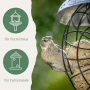 Kleiner Vogel frisst Orni Meisenknödel mit Insekten aus Metallfutterspender. Wildvogelfutter für Futterhaus & Futtersäule.