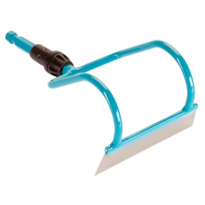 Gardena combisystem Bügelzughacke, 12 cm breit, zum Jäten und Lockern des Bodens.