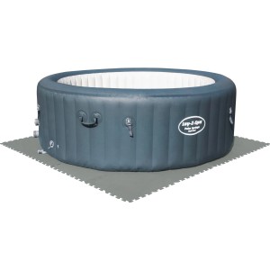 Graues Flowclear Pool-Bodenschutzfliesen-Set (9 Stk.) unter einem aufblasbaren Whirlpool.