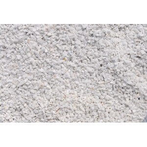 Nahaufnahme von Carrara Marmorsplitt, weiß, 6-9 mm, im Big-Bag für Zierkies.