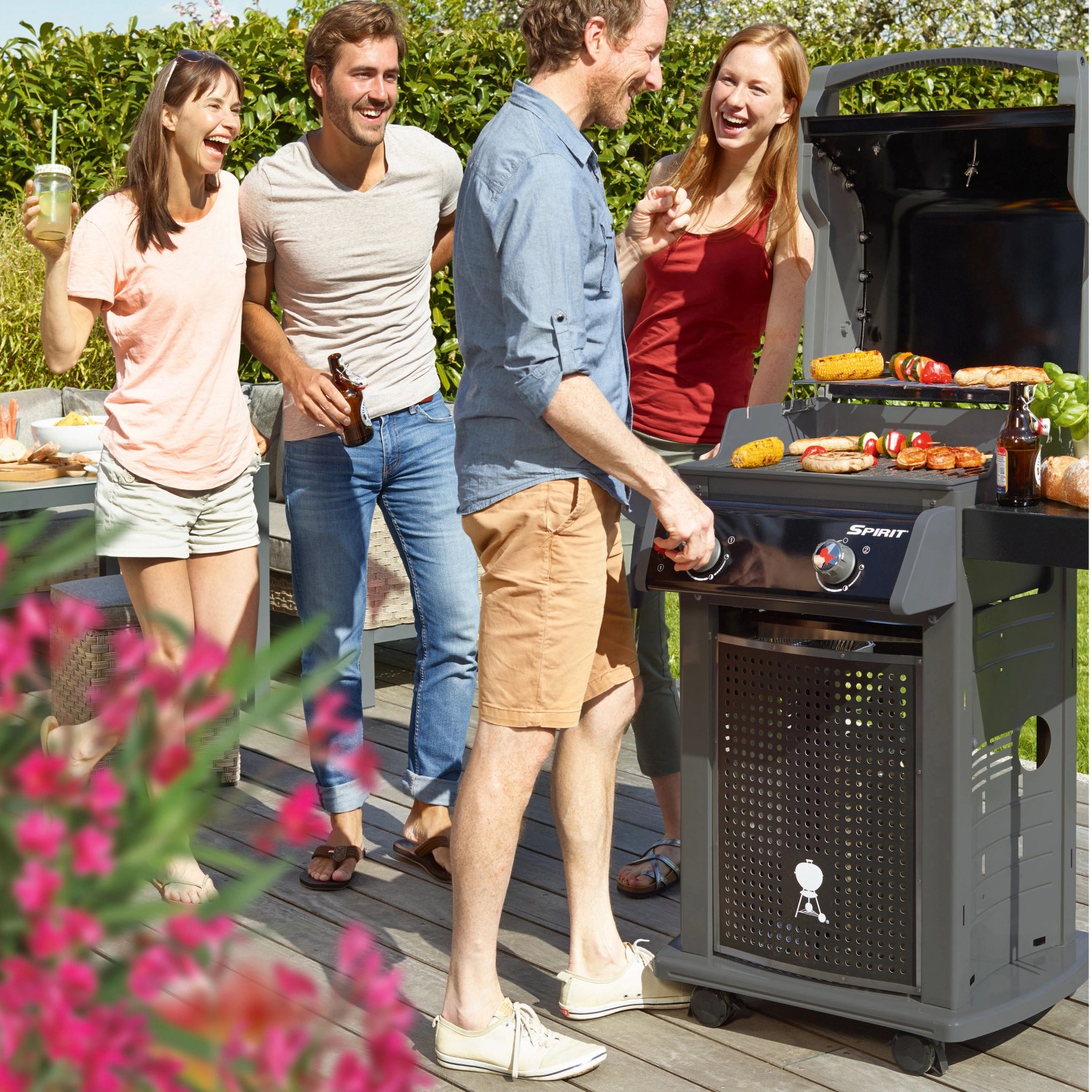 Weber Gasgrill Spirit E 220 Classic Test Weber Gasgrill Spirit E-220 Classic mit 2 Brennern und Seitenbrenner