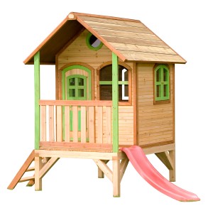 Axi Tom Spielhaus aus Holz mit roter Rutsche, braun und grün, 191x287x231 cm.