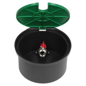 Rain Bird Wassersteckdose, grün, mit Absperrhahn für Sprinkler-Systeme im Garten.