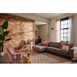 Wohnzimmer mit Rebel of Styles Holzverblender Colorado Teak an der Wand.