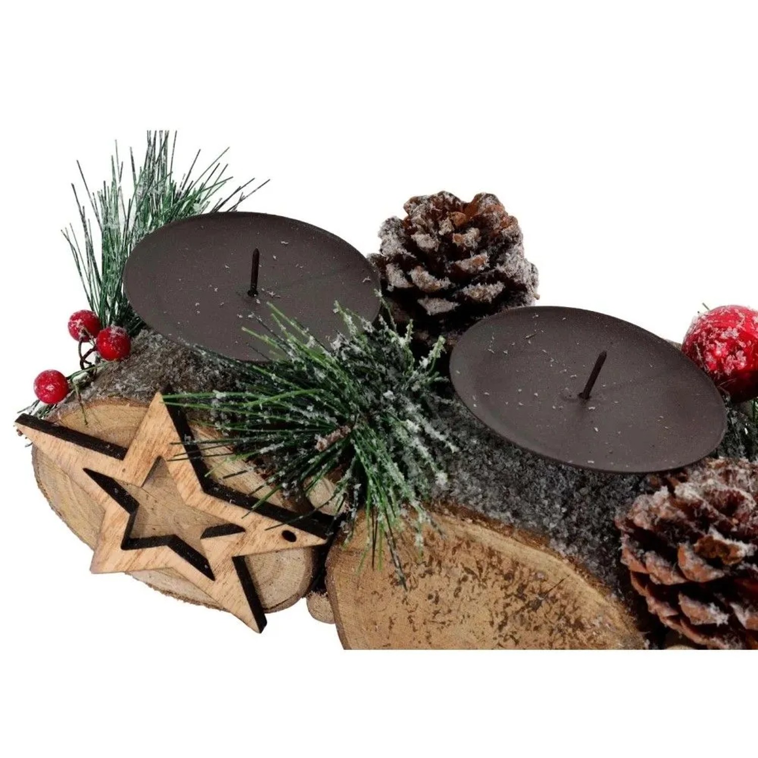 Adventsgesteck mit vier Kerzenhaltern, Holzstern, Tannenzweigen und Kugeln.