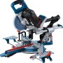 Bosch Professional GCM 18 V-216 DC Akku-Kapp- und Gehrungssäge mit blauem Gehäuse.