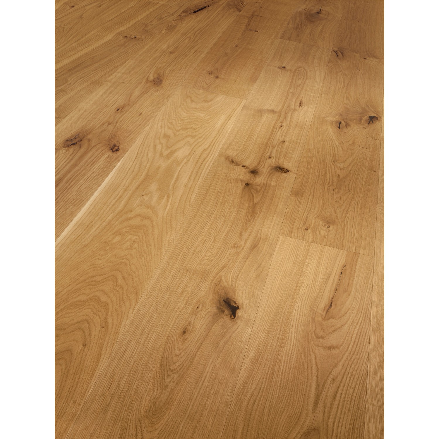 Geöltes Parador Parkett Eiche, Landhausdiele mit Fase, natürliche Holzstruktur.