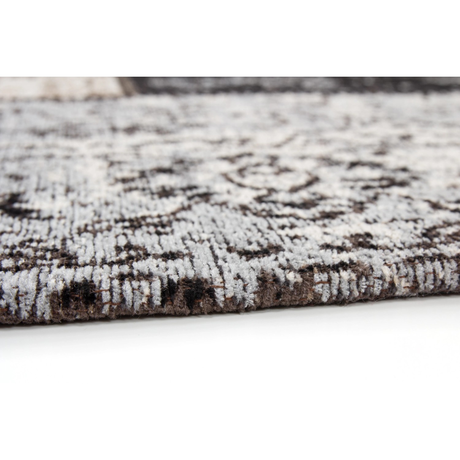 Detailansicht: Silberner Vintageteppich Vecchia 1110, 160x230 cm, handgefertigt mit Jacquard-Muster.