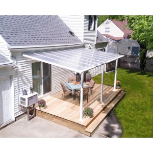 Weiße Palram Olympia Terrassenüberdachung 3x5.5 m mit klarem Dach auf Terrasse mit Tisch und Stühlen.