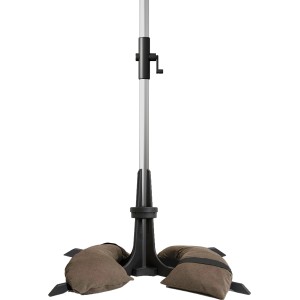 Baser Sonnenschirmständer 40 kg in Dunkelbraun mit Sandsäcken und silberner Stange.