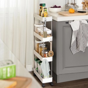 Weißes Songmics Nischenregal mit 4 Ebenen, ideal für Küche und Bad. Schmaler Servierwagen mit Rollen.