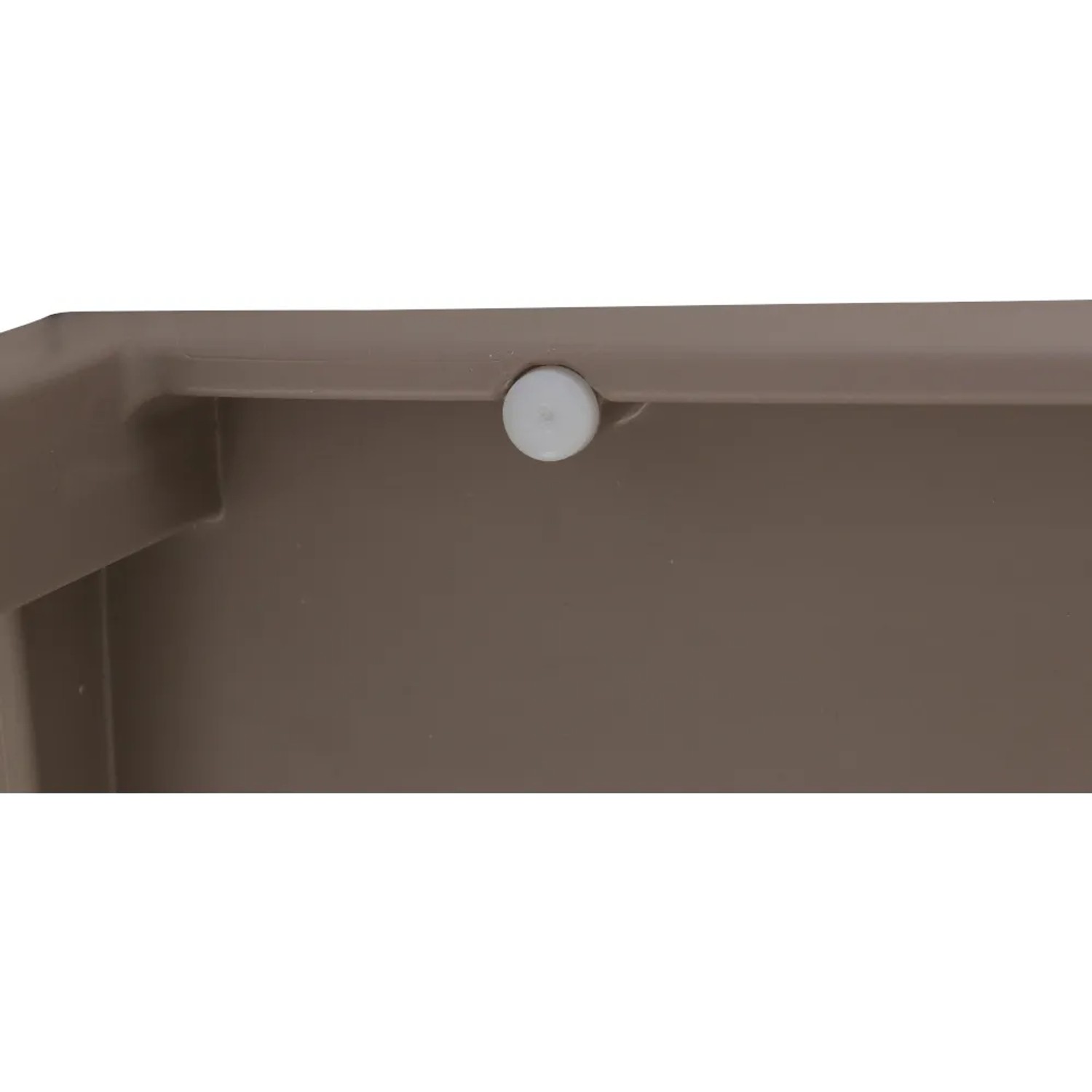 Detailaufnahme eines Siena Garden Stapelsessels in Taupe, Fokus auf die hochwertige Verarbeitung.