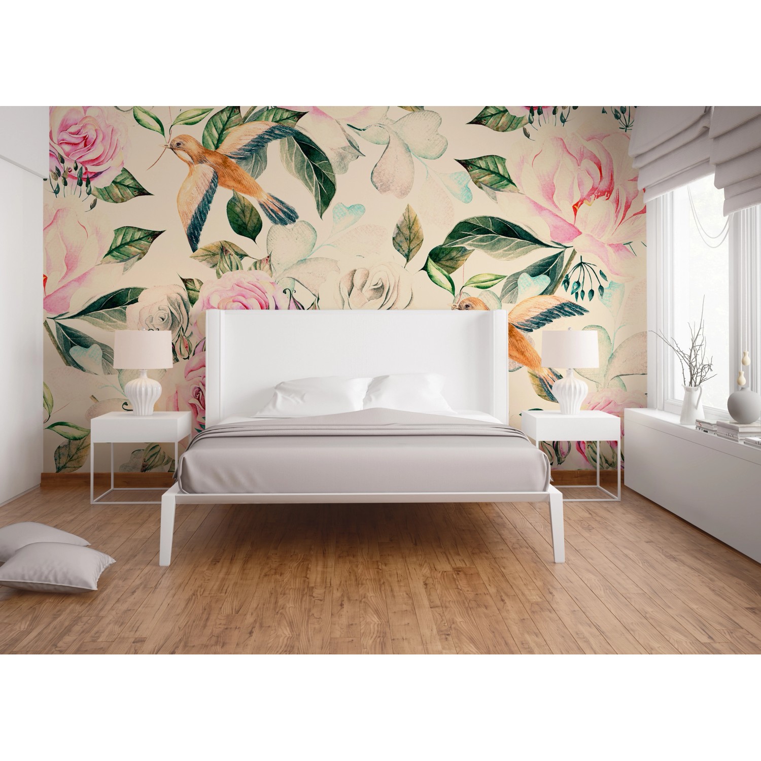 Fototapete mit Blumen, Vögeln in Rosa, Grün, Blau und Braun im Schlafzimmer.