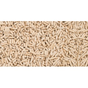 Nahaufnahme von RZ Weichholzpellets als Brennstoff für Öfen und Heizungen.