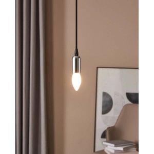 Eglo E14 LED Leuchtmittel in Kerzenform, 4W, warmweißes Licht im Wohnraum.