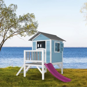 Axi Spielhaus Lodge XL in Karibikblau mit lila Rutsche für den Garten.