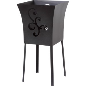 Schwarzer OBI Feuerkorb Belleville im Barock-Stil mit Stahlfüßen und filigranem Muster.