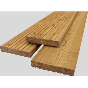 Terrassendielen aus Lärche, 27x143x3000 mm, mit natürlicher Maserung und Nut-Feder-System.