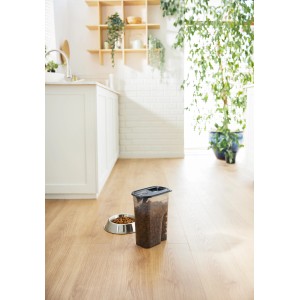 Rotho Tierfutter Schüttdose Flo (4,1 l) transparent/grau neben Futternapf.