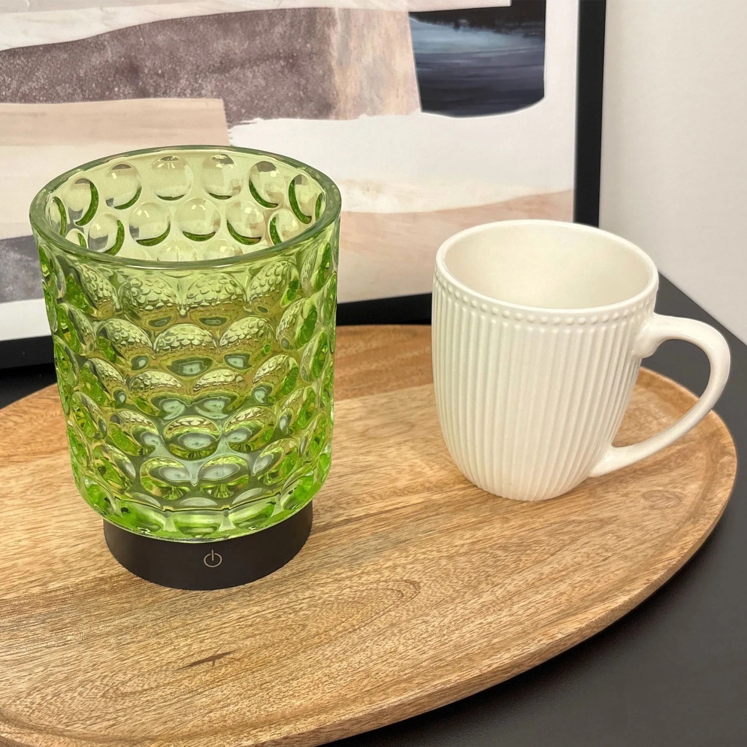 Grüne Brilo Akku-LED-Tischleuchte Sunora aus Glas, dimmbar mit Touchfunktion.